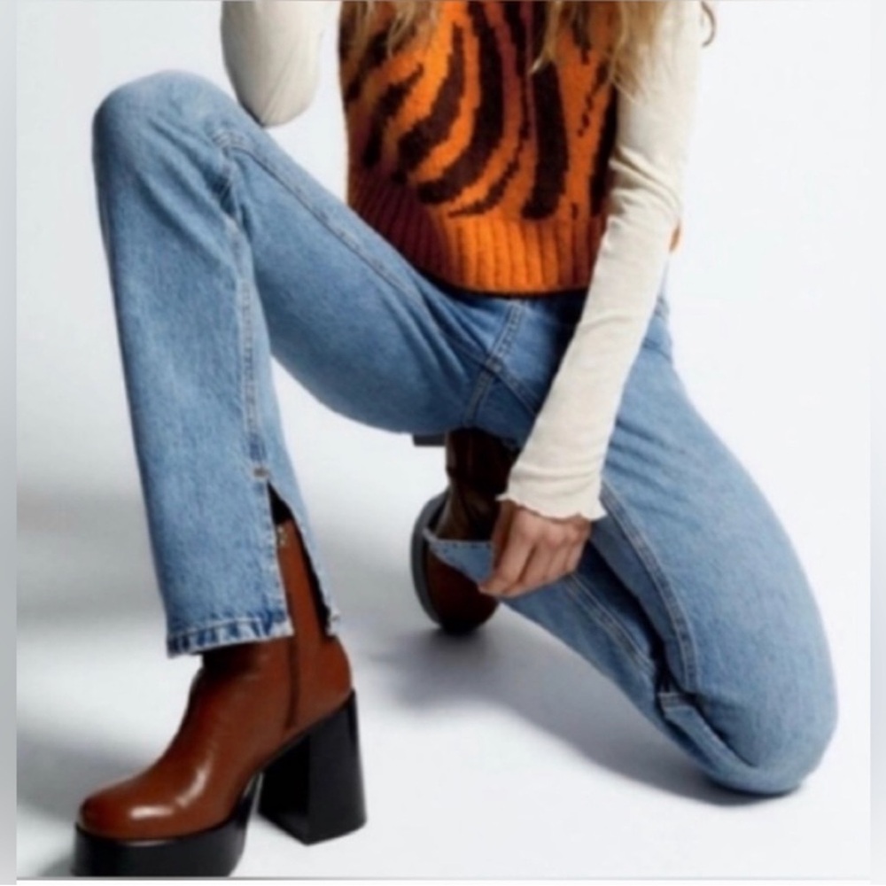 Zara High-Rise Wide-Leg Split Blue Jeans.